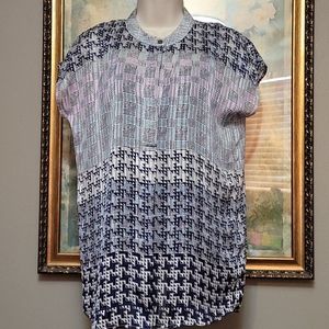 CAbi XS Blouse